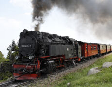 Brocken (1142 m), DEU:
Der Brocken - ein freier Berg. Farbbildband von Hansjoerg Hoerseljau.
Nationalpark, Harz, Brocken, Mittelgebirge, Bildband, Zeitgeschichte
© Hansjoerg Hoerseljau
