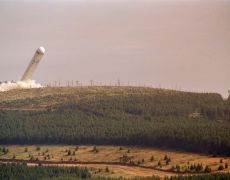 Brocken (1142 m), DEU:
Der Brocken - ein freier Berg. Farbbildband von Hansjoerg Hoerseljau.
Nationalpark, Harz, Brocken, Mittelgebirge, Bildband, Zeitgeschichte
© Hansjoerg Hoerseljau