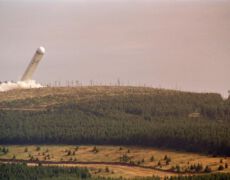 Brocken (1142 m), DEU:
Der Brocken - ein freier Berg. Farbbildband von Hansjoerg Hoerseljau.
Nationalpark, Harz, Brocken, Mittelgebirge, Bildband, Zeitgeschichte
© Hansjoerg Hoerseljau
