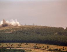 Brocken (1142 m), DEU:
Der Brocken - ein freier Berg. Farbbildband von Hansjoerg Hoerseljau.
Nationalpark, Harz, Brocken, Mittelgebirge, Bildband, Zeitgeschichte
© Hansjoerg Hoerseljau
