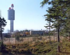 Brocken (1142 m), DEU:
Der Brocken - ein freier Berg. Farbbildband von Hansjoerg Hoerseljau.
Nationalpark, Harz, Brocken, Mittelgebirge, Bildband, Zeitgeschichte
© Hansjoerg Hoerseljau
