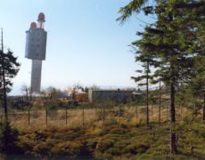 Brocken (1142 m), DEU:
Der Brocken - ein freier Berg. Farbbildband von Hansjoerg Hoerseljau.
Nationalpark, Harz, Brocken, Mittelgebirge, Bildband, Zeitgeschichte
© Hansjoerg Hoerseljau