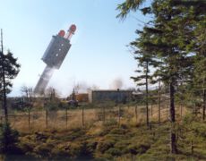 Brocken (1142 m), DEU:
Der Brocken - ein freier Berg. Farbbildband von Hansjoerg Hoerseljau.
Nationalpark, Harz, Brocken, Mittelgebirge, Bildband, Zeitgeschichte
© Hansjoerg Hoerseljau